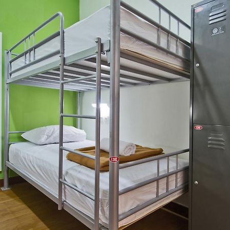 Cx Hostel Kuta Raya Extérieur photo