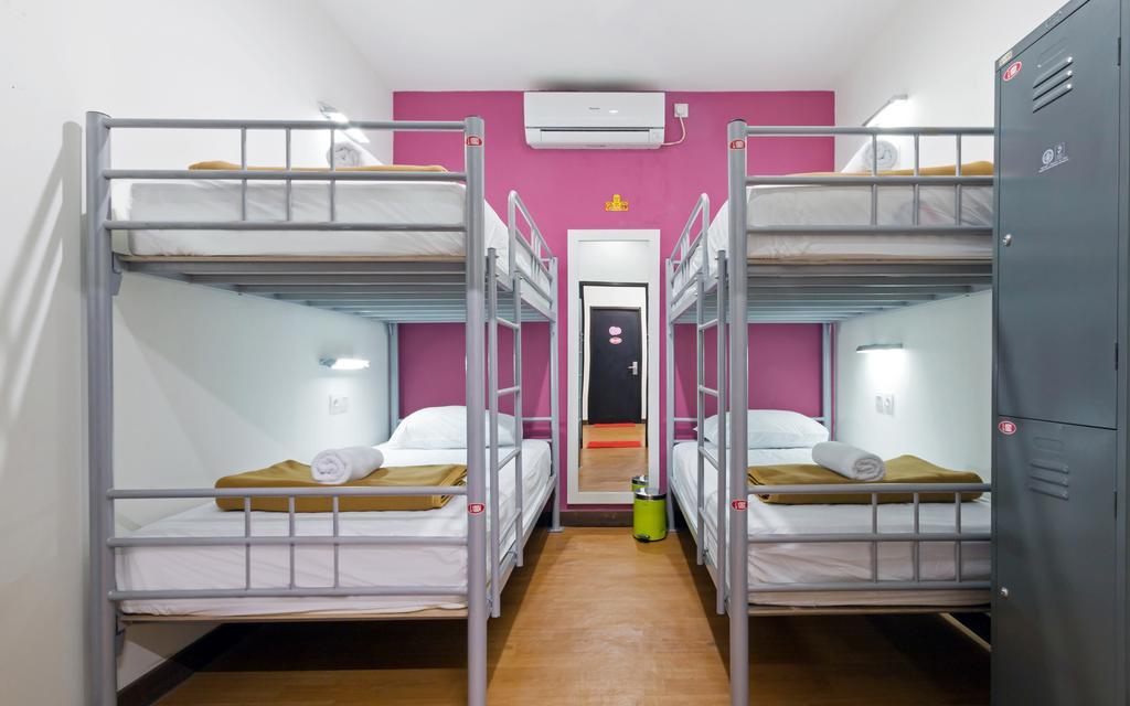 Cx Hostel Kuta Raya Extérieur photo