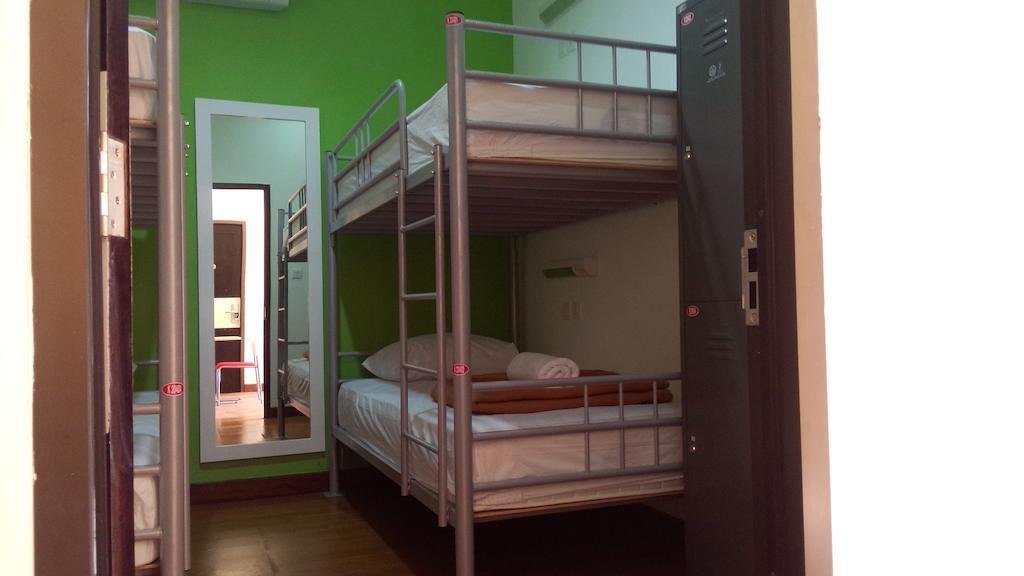 Cx Hostel Kuta Raya Extérieur photo